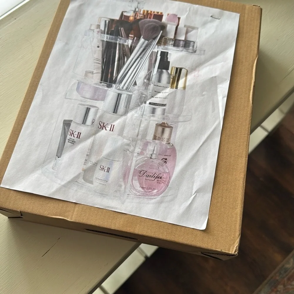 Makeup Organizer CLEAR Cosmetic Storage Display rotating Large Capacity